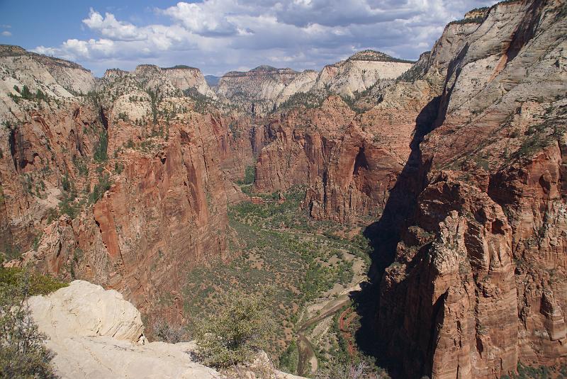 DSC05359.JPG - View up canyon from Angels Landing - Zion NP